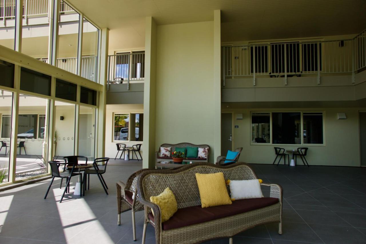 Regal Palms Resort Rotorua Luaran gambar The interior of the building